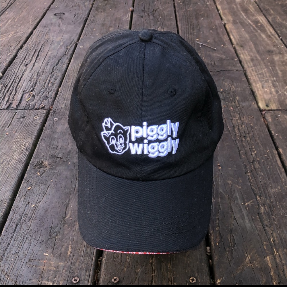 Piggly Wiggly strap back cap